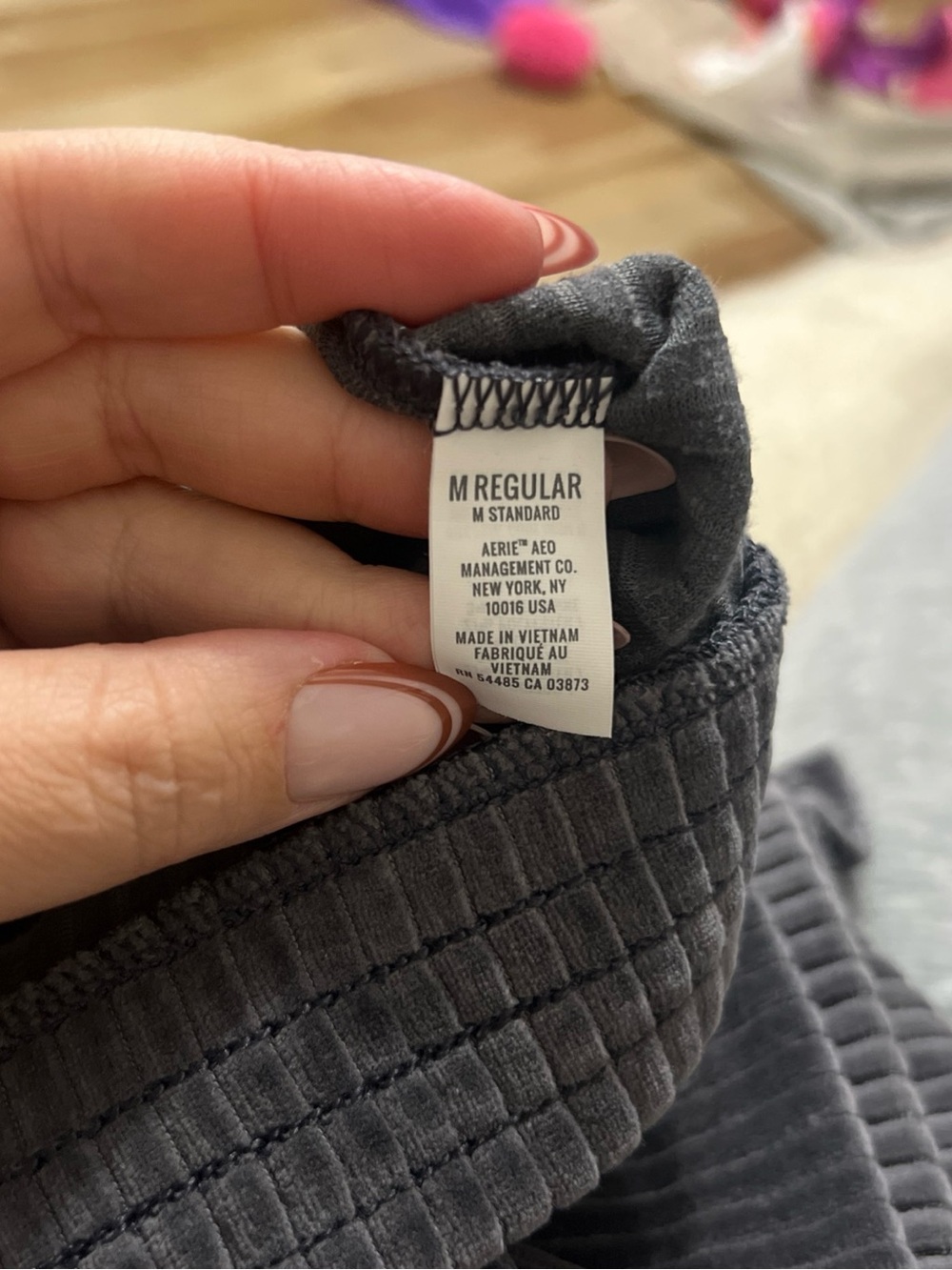 Aerie Groove-On Ribbed Velour High Waisted Flare Leggings in Charcoal Gray M - Picture 11 of 12
